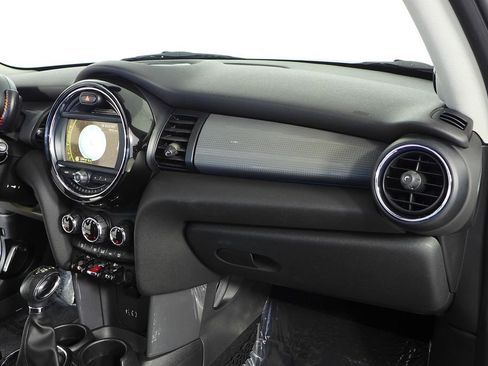 Used 2015 MINI Cooper 2-Door Hardtop image 14