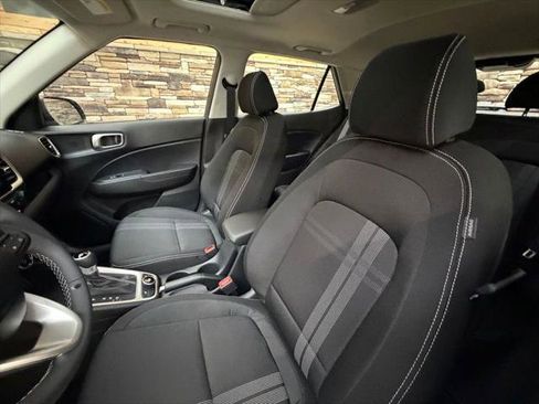 New 2026 Hyundai Venue SEL FWD image 12