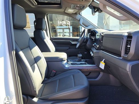 New 2026 GMC Sierra 1500 SLT w/ SLT Premium Plus Package image 38