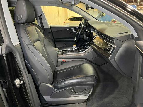 Used 2022 Audi Q8 Premium Plus w/ Premium Plus Package image 10