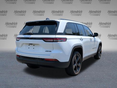 Used 2025 Jeep Grand Cherokee Limited w/ Luxury Tech Group II RWD image 7