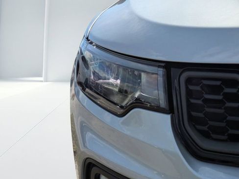 New 2026 Jeep Compass Latitude w/ Sun and Sound Group image 8