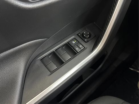 Used 2019 Toyota RAV4 LE w/ All Weather Liner Package AWD/4WD image 40