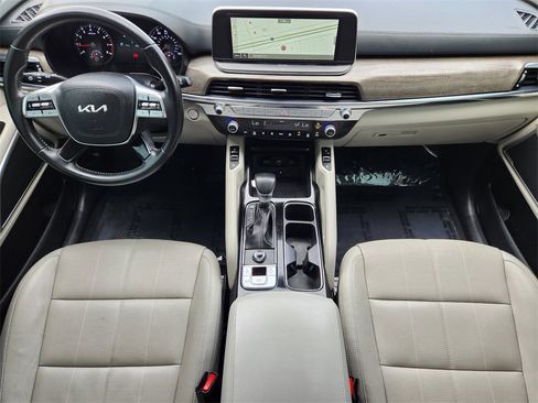 Used 2022 Kia Telluride EX w/ EX Premium Package image 27