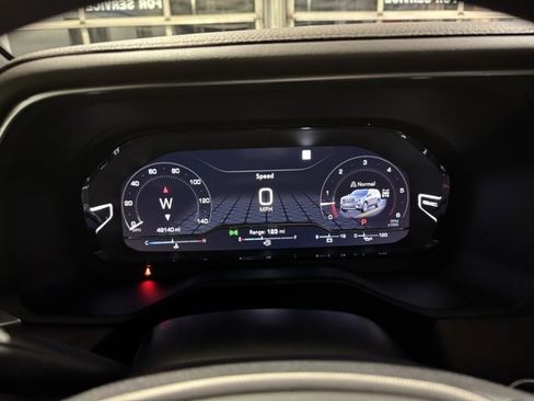 Used 2022 GMC Yukon Denali w/ Denali Premium Package image 22