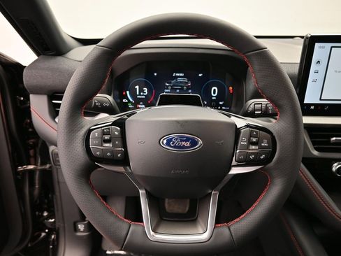 New 2026 Ford Explorer ST-Line w/ ST-Line Street Pack image 12