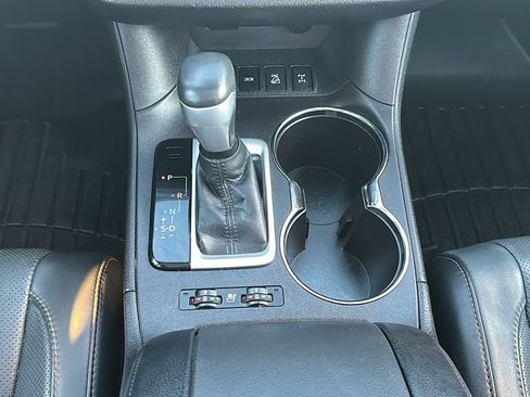 Used 2016 Toyota Highlander Limited image 27