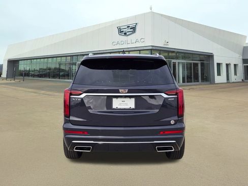 Certified 2025 Cadillac XT6 Premium Luxury image 5