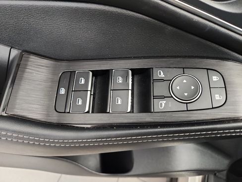 Used 2023 Nissan Rogue Platinum w/ Platinum Premium Package FWD image 10