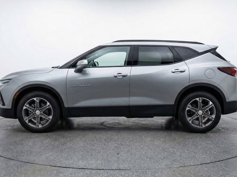 Used 2025 Chevrolet Blazer LT image 5