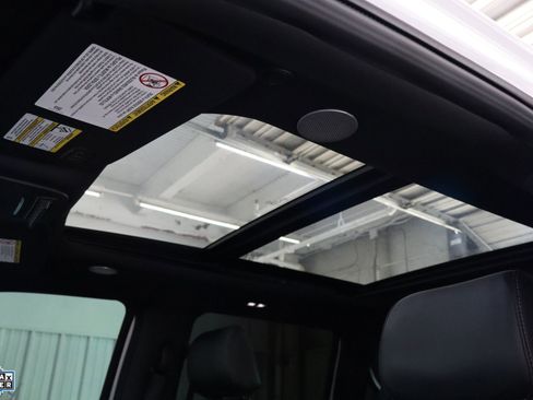 Used 2024 Ford F350 Platinum image 27