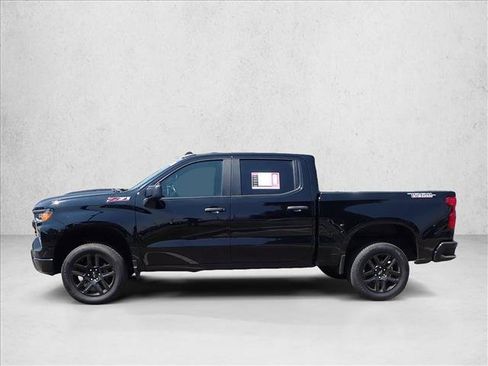 Used 2022 Chevrolet Silverado 1500 Custom Trail Boss AWD/4WD image 2