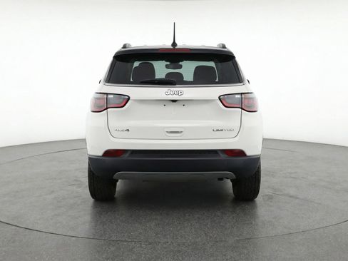 Used 2025 Jeep Compass Trailhawk AWD/4WD image 7