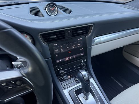 Used 2019 Porsche 911 Carrera S RWD image 25