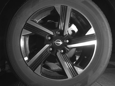 Used 2025 Nissan Sentra SV FWD image 14