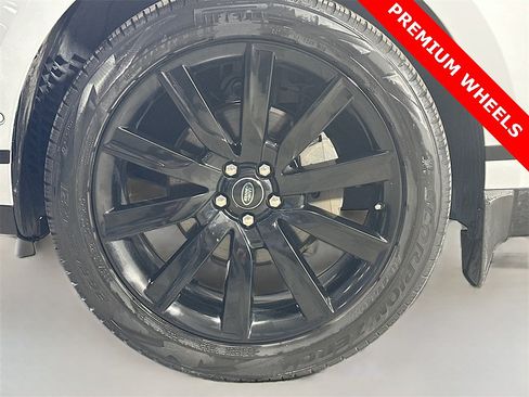 Used 2019 Land Rover Range Rover Velar R-Dynamic SE image 34