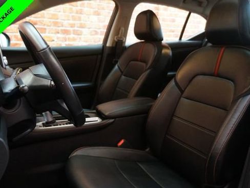 Certified 2023 Nissan Sentra SR w/ SR Premium Package image 10