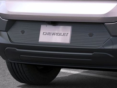 New 2026 Chevrolet Equinox EV LT image 38