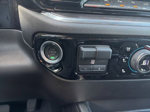 Used 2024 Chevrolet Silverado 1500 LTZ image 21