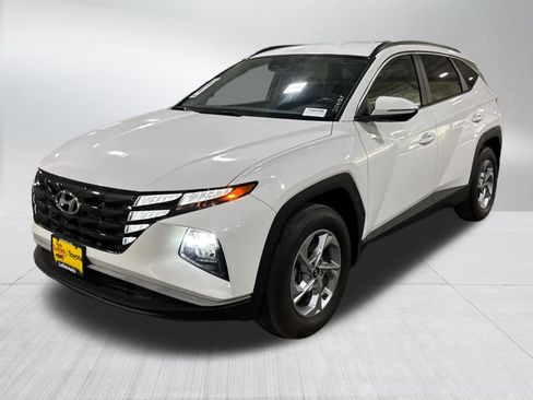 Used 2023 Hyundai Tucson SEL AWD/4WD image 3