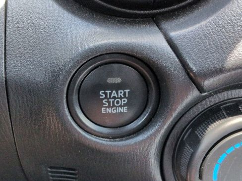 Used 2016 MAZDA MX-5 Miata Sport image 24