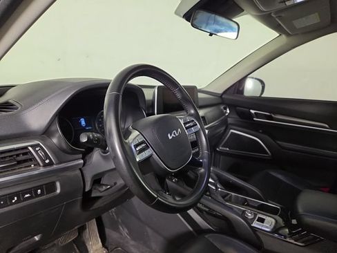 Used 2022 Kia Telluride S FWD image 17