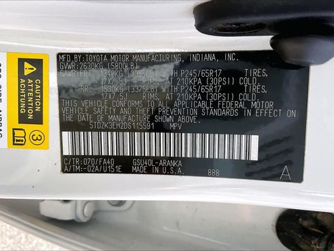 Used 2013 Toyota Highlander Plus image 32