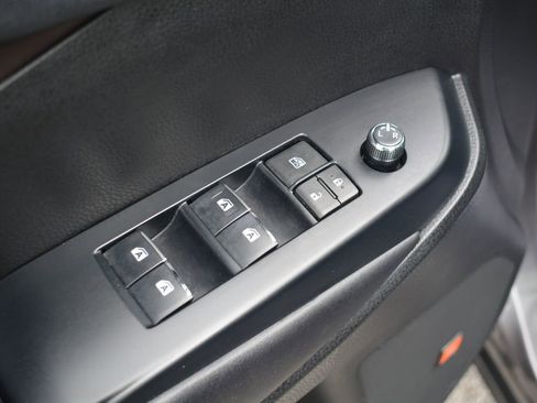 Used 2019 Toyota Highlander Limited image 9