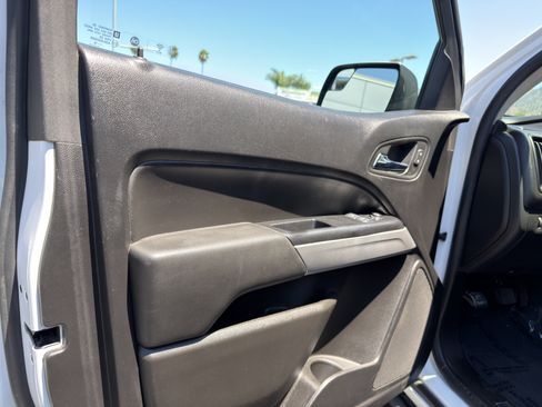 Used 2018 Chevrolet Colorado ZR2 AWD/4WD image 22