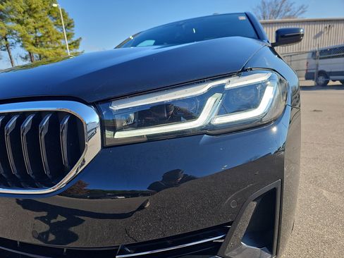 Certified 2023 BMW 530i w/ Premium Package image 33