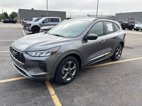 Used 2024 Ford Escape ST-Line w/ Tech Pack #1 AWD/4WD image 15