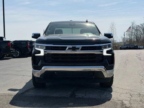 Used 2023 Chevrolet Silverado 1500 LT image 9