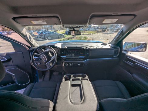 Used 2023 GMC Sierra 1500 Elevation image 12