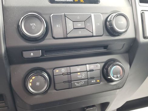 Used 2016 Ford F150 XL w/ Equipment Group 101A Mid RWD image 16