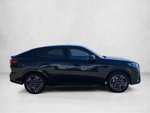 Used 2025 BMW X2 xDrive28i image 4