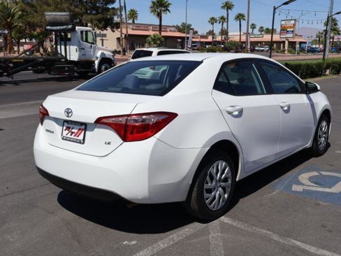 Used 2018 Toyota Corolla LE FWD image 7