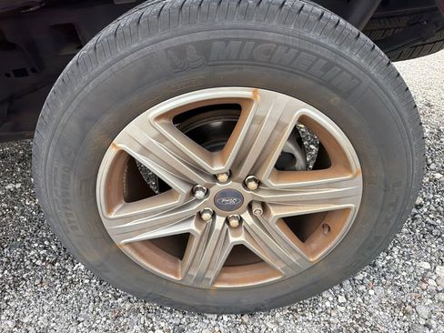 Used 2019 Ford F150 XLT w/ Equipment Group 302A Luxury image 16