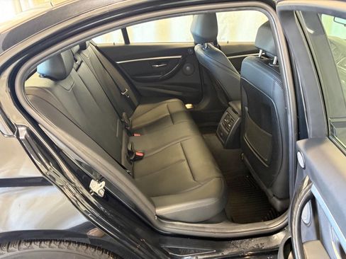 Used 2018 BMW 330i xDrive Sedan w/ M Sport Package AWD/4WD image 22