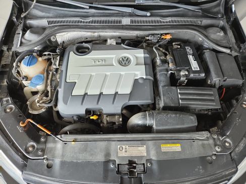 Used 2014 Volkswagen Jetta TDI FWD image 37