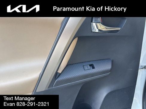 Used 2013 Toyota RAV4 Limited image 14