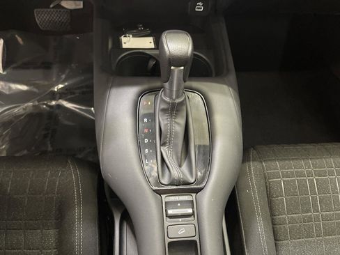 Used 2023 Honda HR-V LX image 19