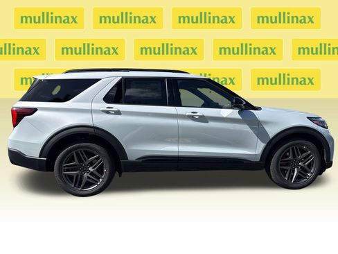 New 2026 Ford Explorer ST w/ Sun And Sound Package image 16