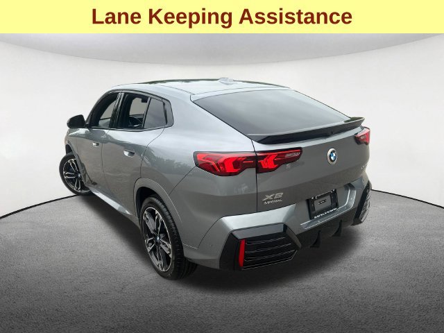 Used 2026 BMW X2 xDrive28i AWD/4WD image 7