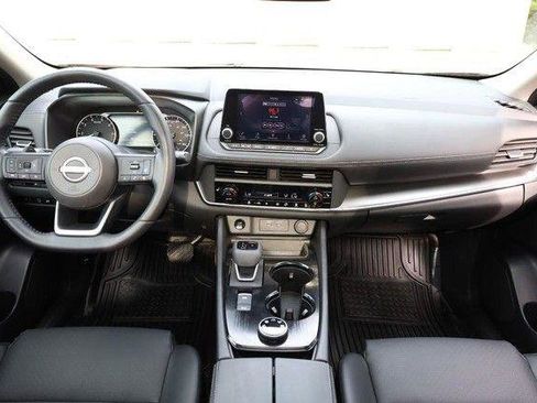 Certified 2024 Nissan Rogue SV w/ SV Premium Package AWD/4WD image 24
