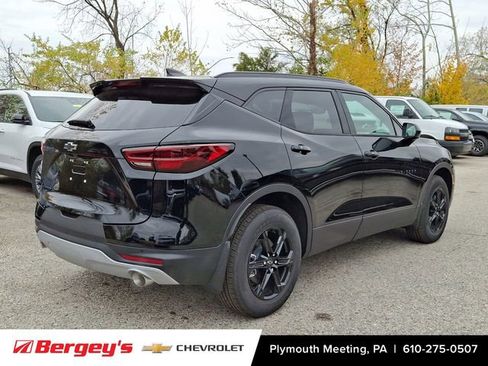 New 2025 Chevrolet Blazer LT w/ Midnight/Sport Edition image 4