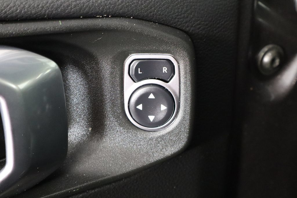 Used 2021 Jeep Wrangler Unlimited Rubicon 4xe AWD/4WD image 22