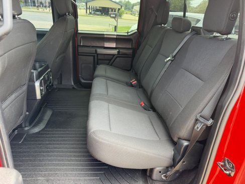 Used 2018 Ford F150 XLT w/ Equipment Group 302A Luxury AWD/4WD image 14