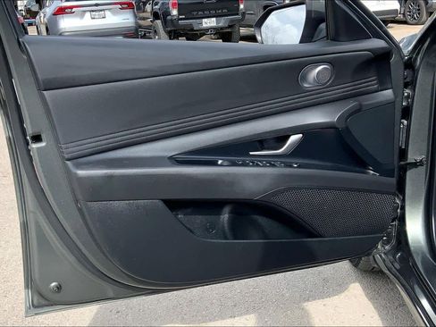 Used 2024 Hyundai Elantra SEL w/ Convenience Package image 20
