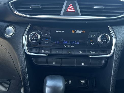 Used 2019 Hyundai Santa Fe Limited image 17