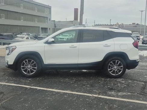 Certified 2023 GMC Terrain SLT image 37